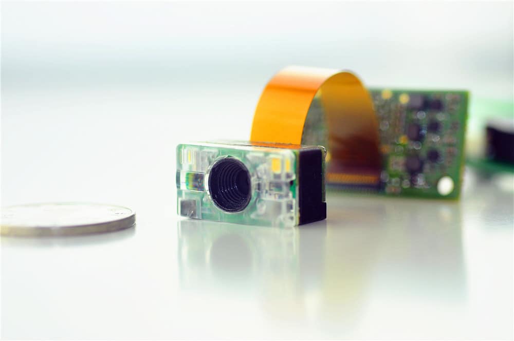 very-small-embedded-qr-code-scanner-RT202